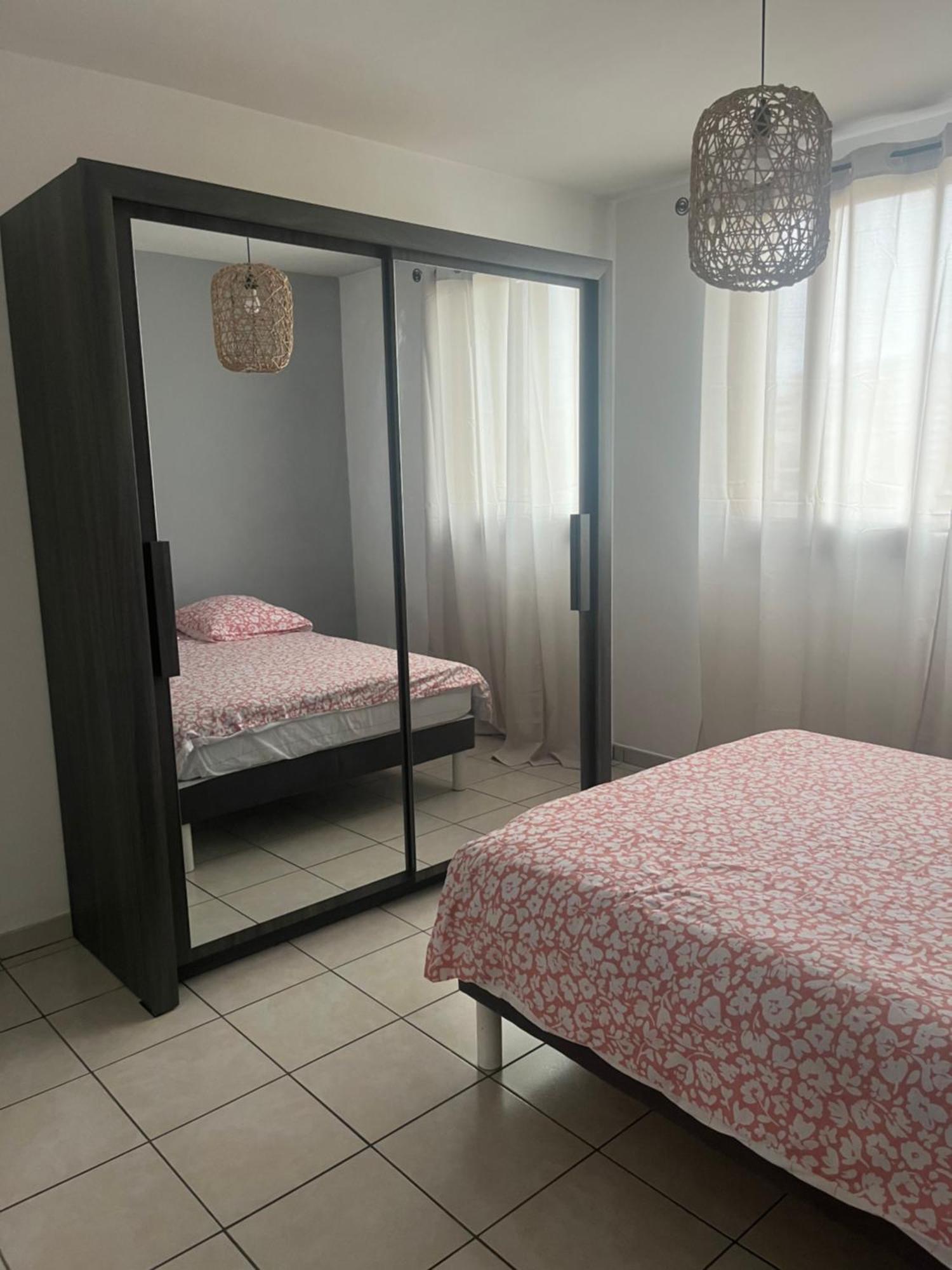 Appart T3 Proche Metro -Draps Et Serviettes Inclus Marsilya Dış mekan fotoğraf