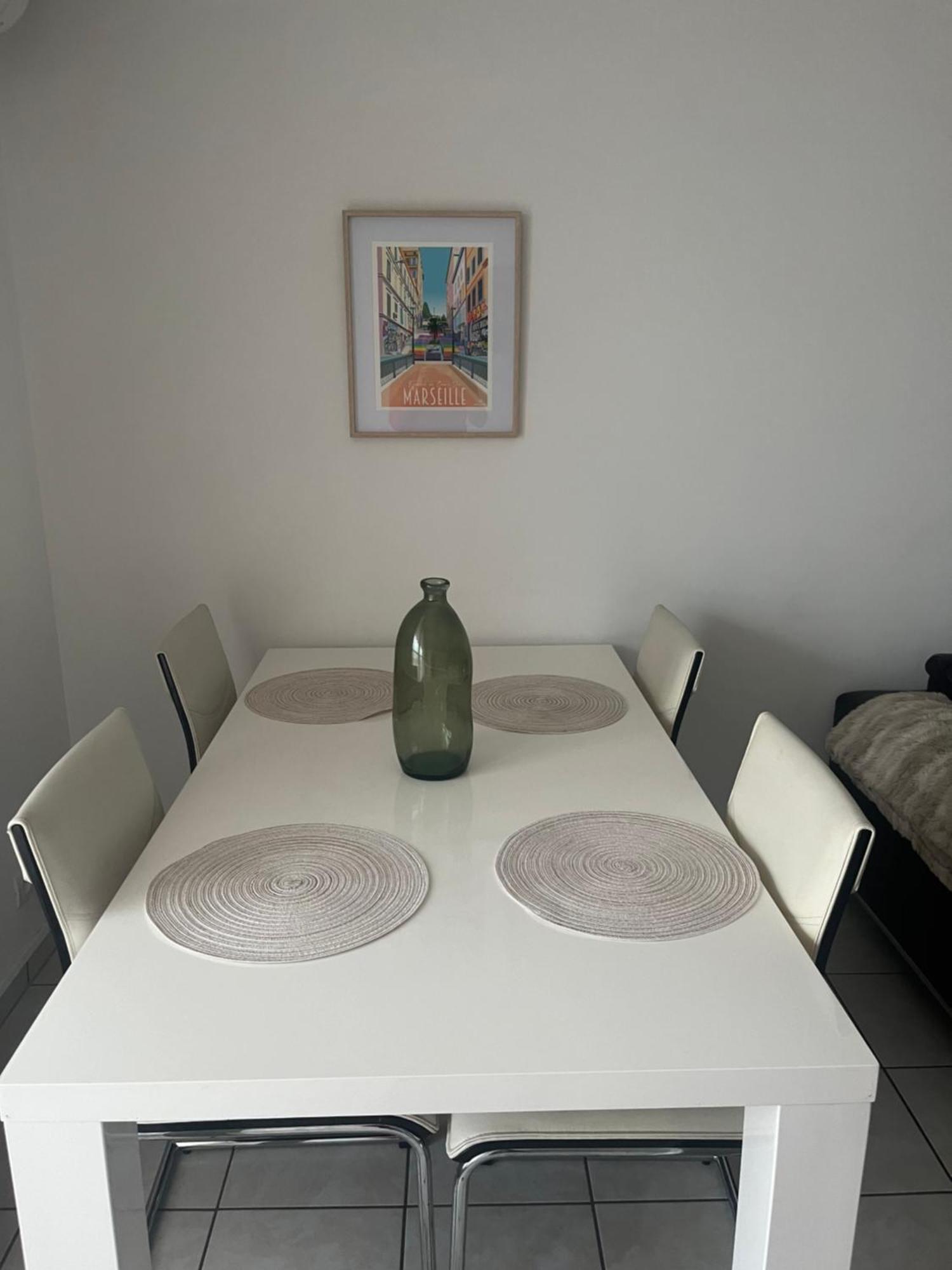Appart T3 Proche Metro -Draps Et Serviettes Inclus Marsilya Dış mekan fotoğraf
